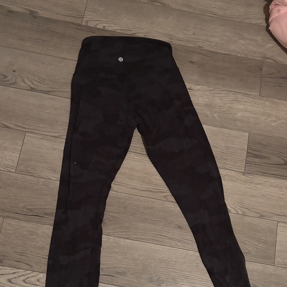 Lululemon Athletica Black Camouflage Leggings - Picture 2 of 3